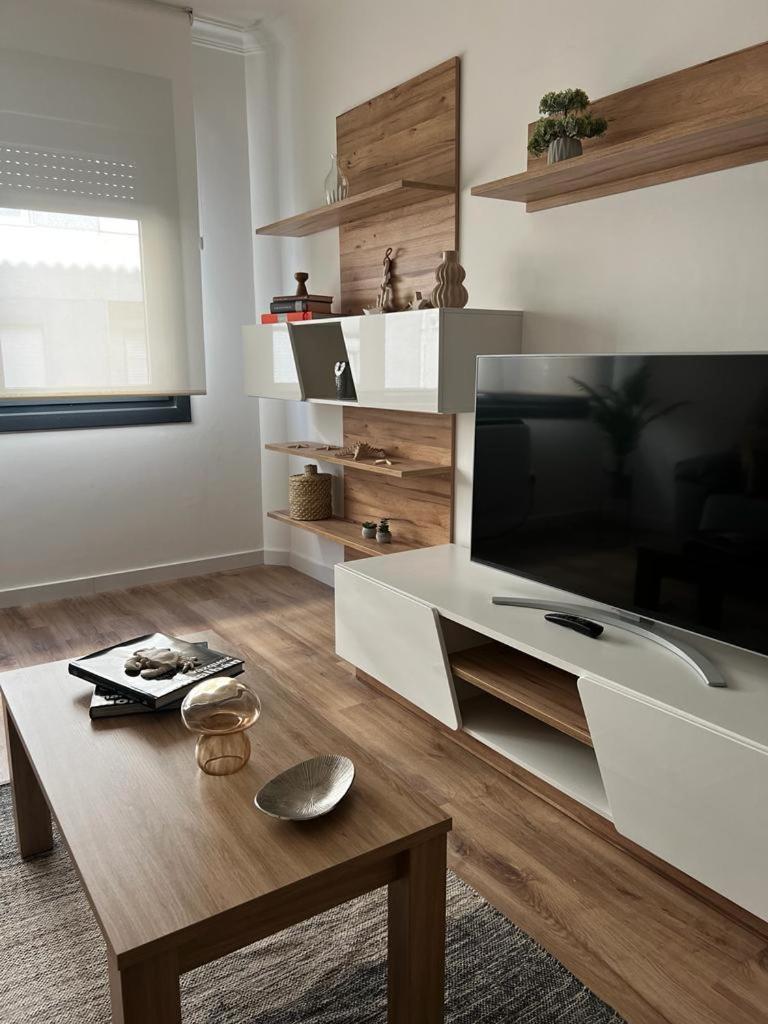 Gris Parking A Menos De 1 Min A Pie Apartment Vigo Exterior photo